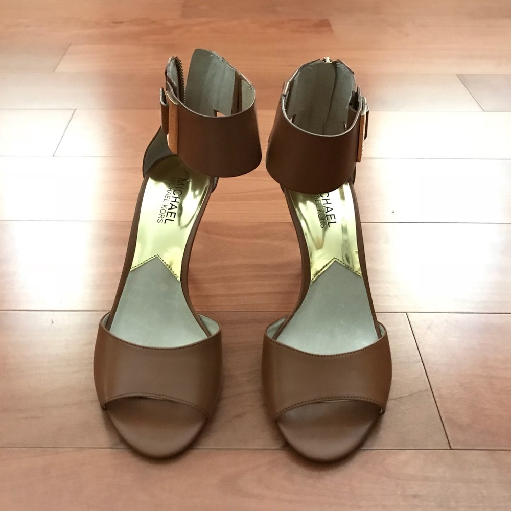 MICHAEL Michael Kors Heels, Size: 7.5